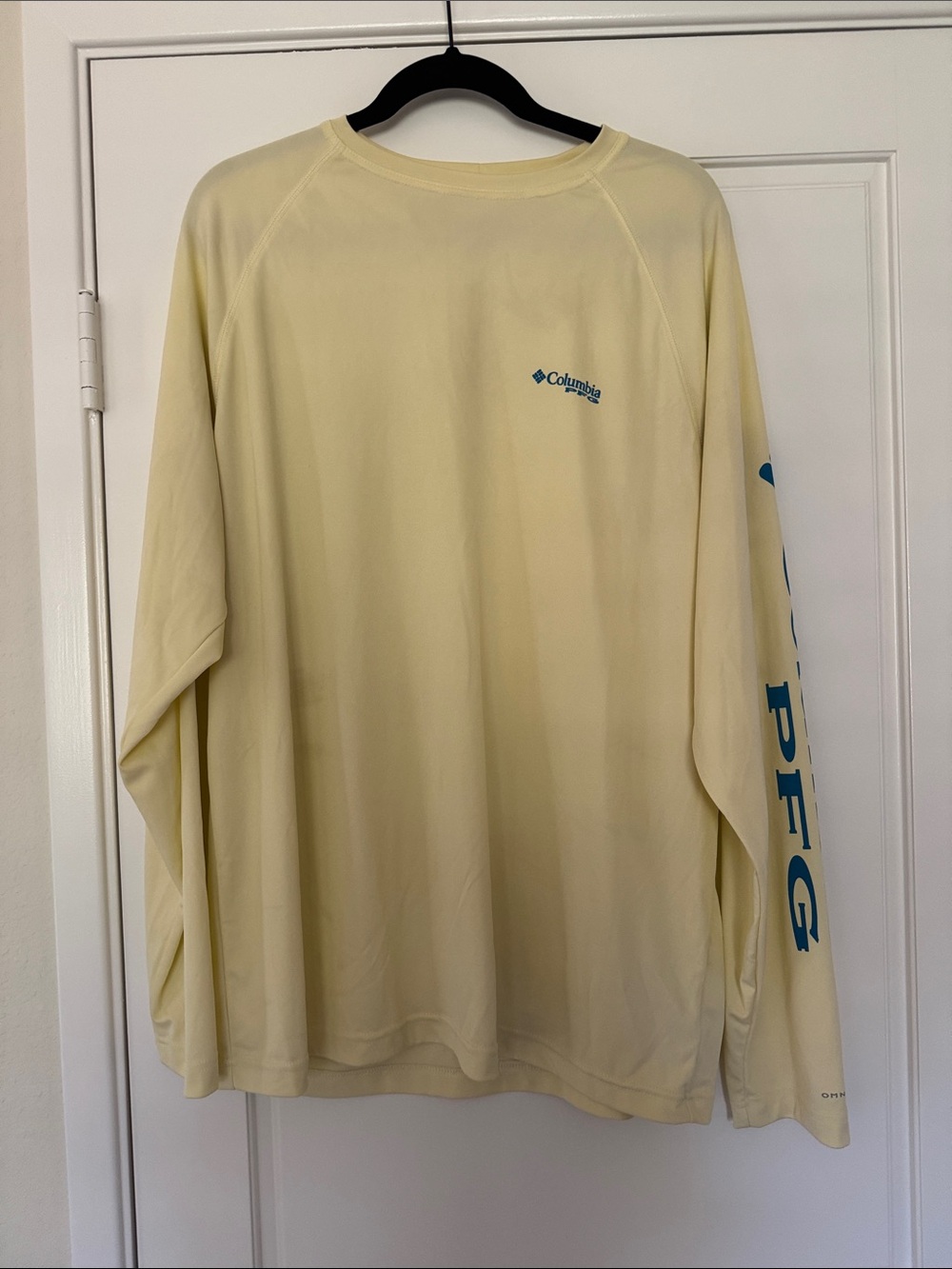 Columbia Men’s Crewneck Long Sleeve Shirt - Pale Yellow with Teal Logo